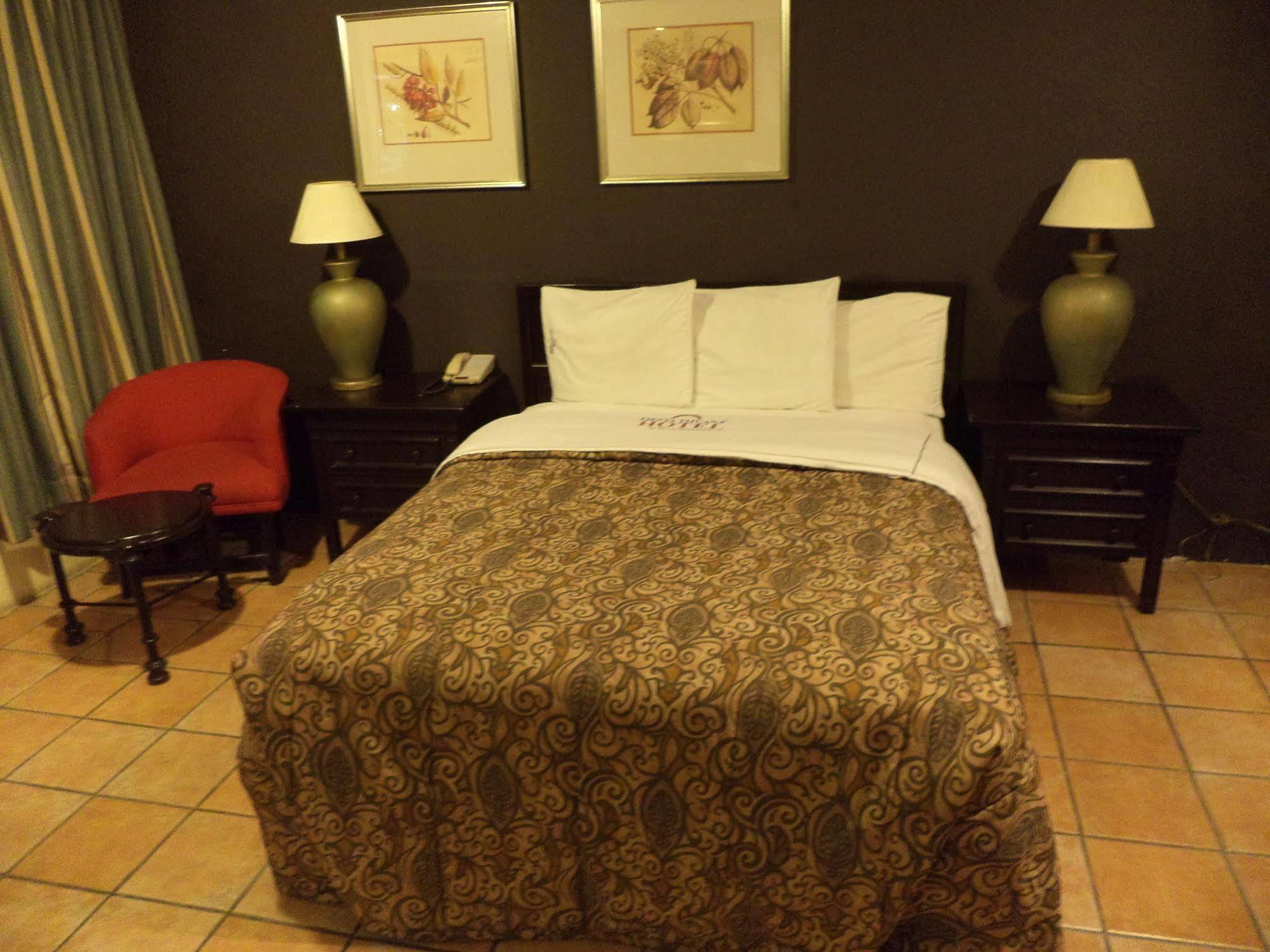 Sunio City Tijuana Extérieur photo